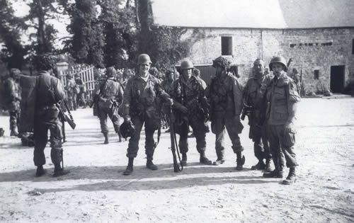 Normandy during WW2 and now (204 pics)