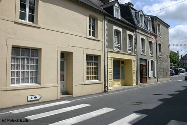 Normandy during WW2 and now (204 pics)