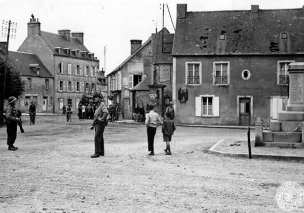 Normandy during WW2 and now (204 pics)