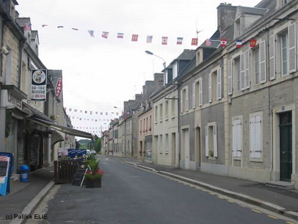 Normandy during WW2 and now (204 pics)