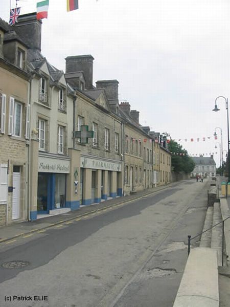 Normandy during WW2 and now (204 pics)