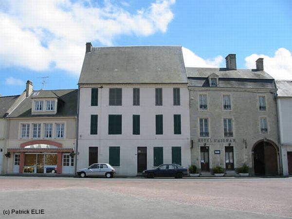 Normandy during WW2 and now (204 pics)