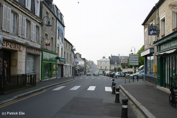 Normandy during WW2 and now (204 pics)