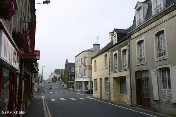 Normandy during WW2 and now (204 pics)