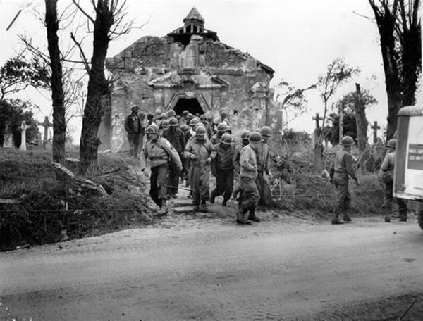 Normandy during WW2 and now (204 pics)