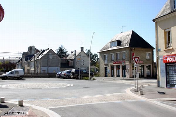 Normandy during WW2 and now (204 pics)