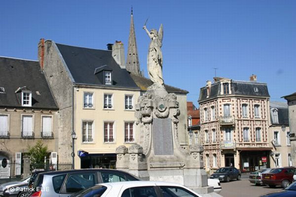 Normandy during WW2 and now (204 pics)