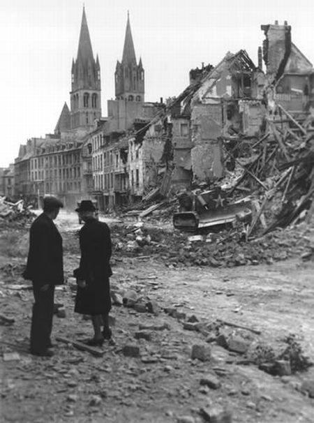 Normandy during WW2 and now (204 pics)