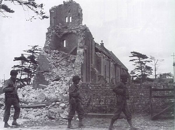 Normandy during WW2 and now (204 pics)