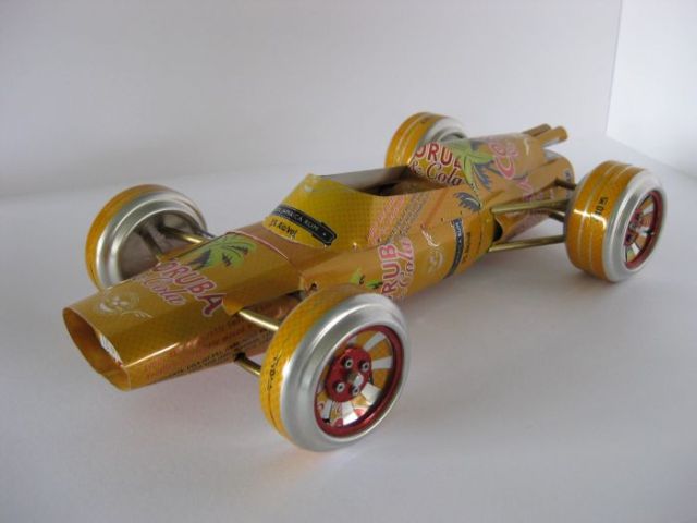 Cars from aluminium cans (52 pics)