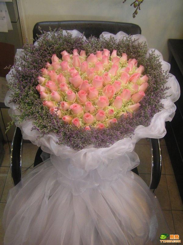 How to make a proposal and surprise the girl (16 pics)
