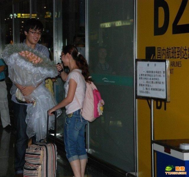 How to make a proposal and surprise the girl (16 pics)