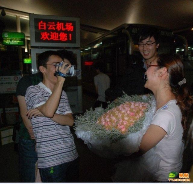How to make a proposal and surprise the girl (16 pics)