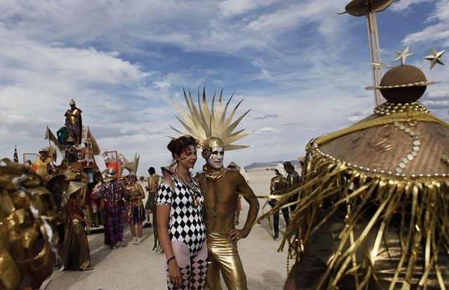 Burning Man Festival 2009 in the Nevada desert (35 pics)