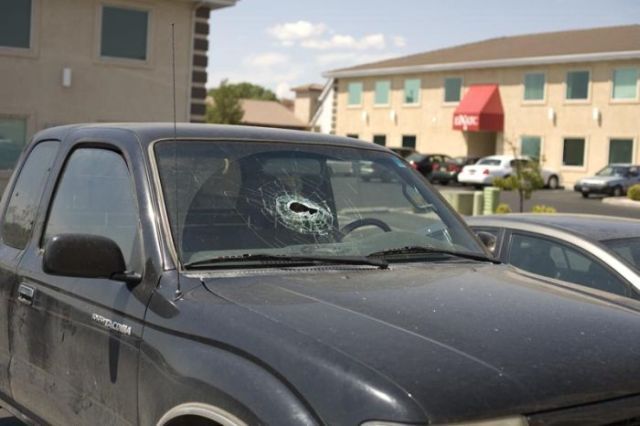 The explosion of a can of gas duster (22 photos)