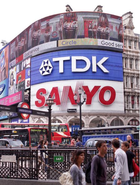 London back then and today: 60 years difference (18 pics)