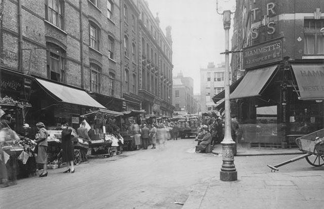 London back then and today: 60 years difference (18 pics)