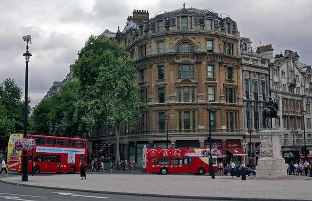 London back then and today: 60 years difference (18 pics)