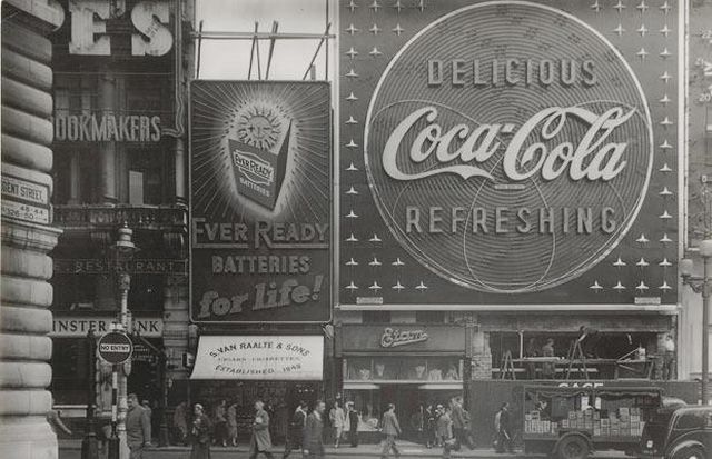 London back then and today: 60 years difference (18 pics)