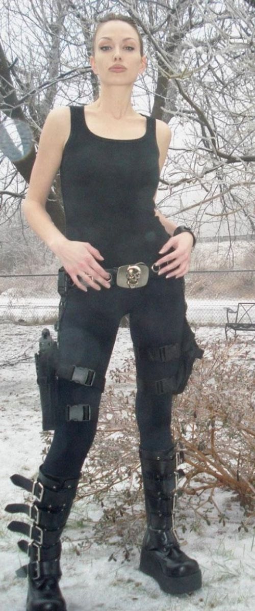 Guess Who Is This Hot Celebrity