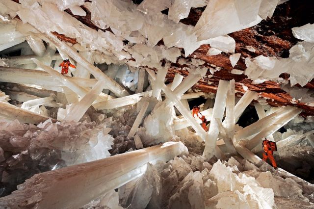 The Crystal Cave of Giants – as beautiful as it is dangerous (27 pics)