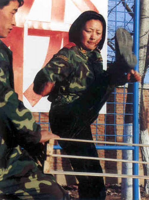 Chinese military girls (20 pics)