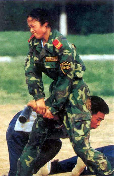 Chinese military girls (20 pics)