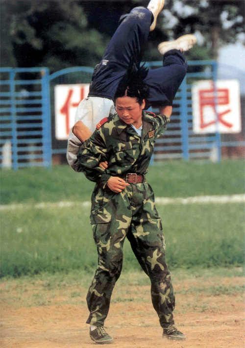 Chinese military girls (20 pics)