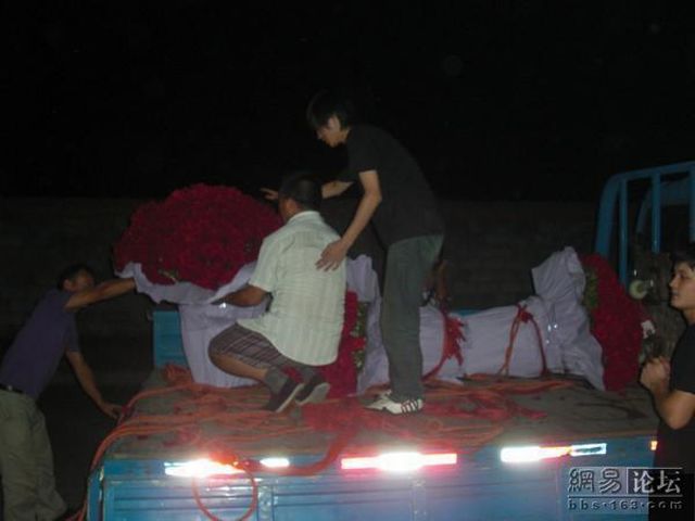 How to make a pleasant surprise for your girlfriend (8 pics)