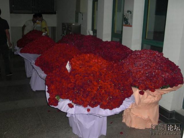 How to make a pleasant surprise for your girlfriend (8 pics)