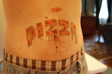 The most horrible food tattoos (24 pics)