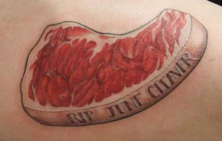 The most horrible food tattoos (24 pics)