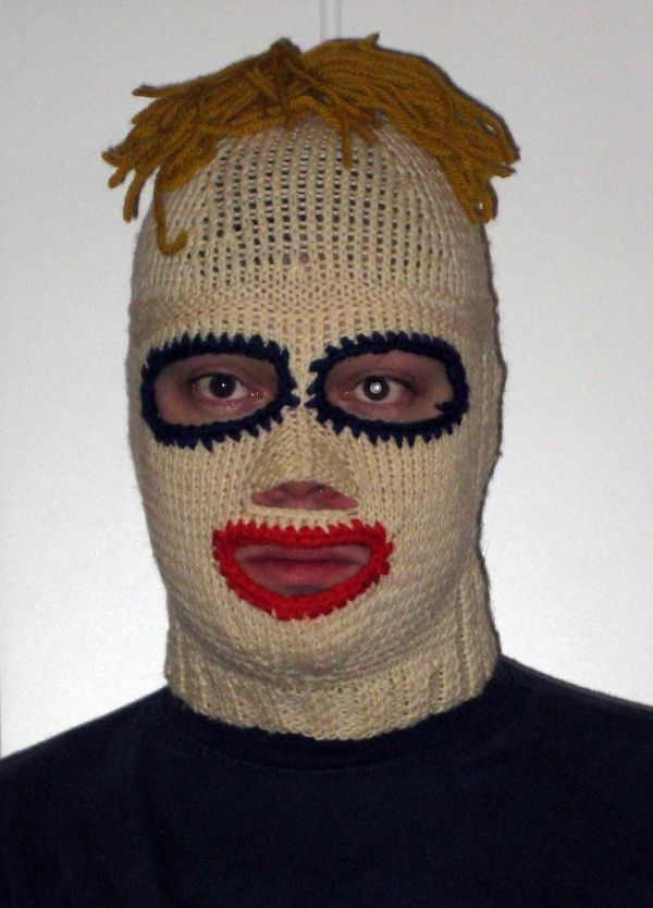 Knitted masks (22 pics)