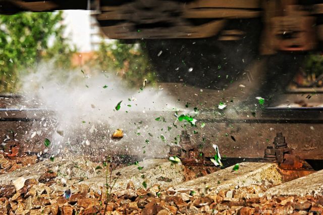 The power of train (9 pics)