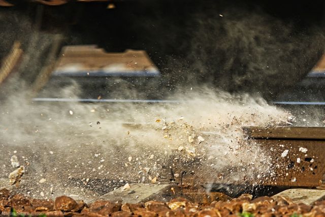 The power of train (9 pics)