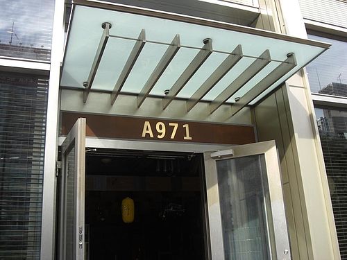 Japanese Yahoo office (40 pics)