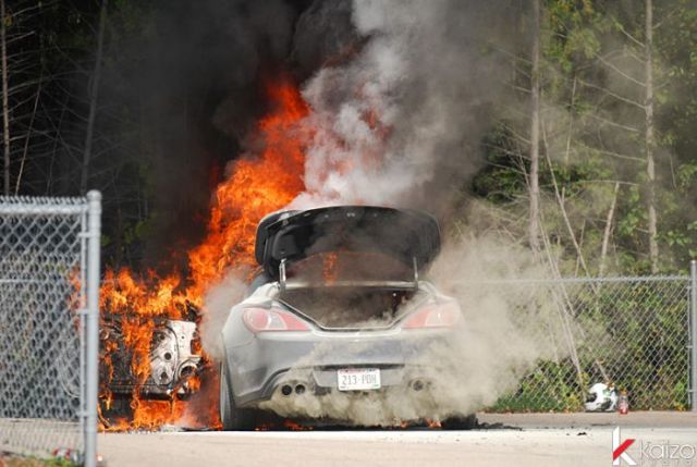 Burnt Hyundai Genesis Coupe (25 pics)