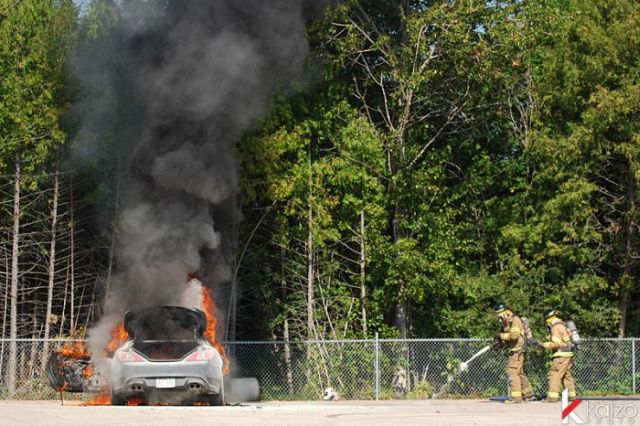 Burnt Hyundai Genesis Coupe (25 pics)