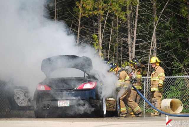 Burnt Hyundai Genesis Coupe (25 pics)
