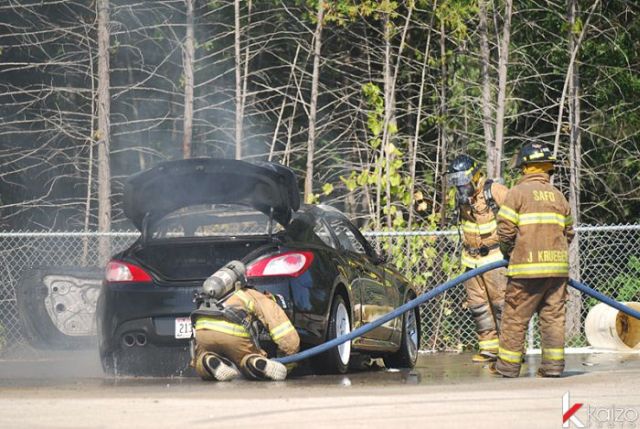 Burnt Hyundai Genesis Coupe (25 pics)