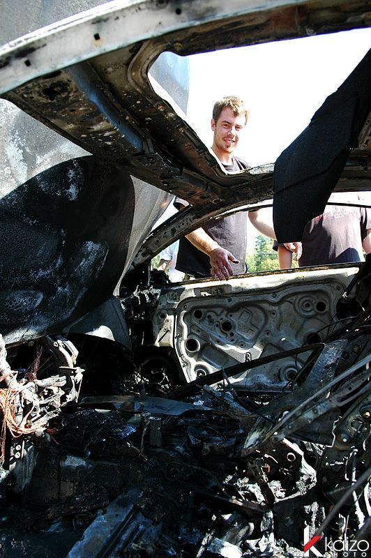 Burnt Hyundai Genesis Coupe (25 pics)