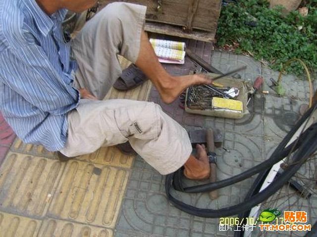 A man with a strong will (21 pics)