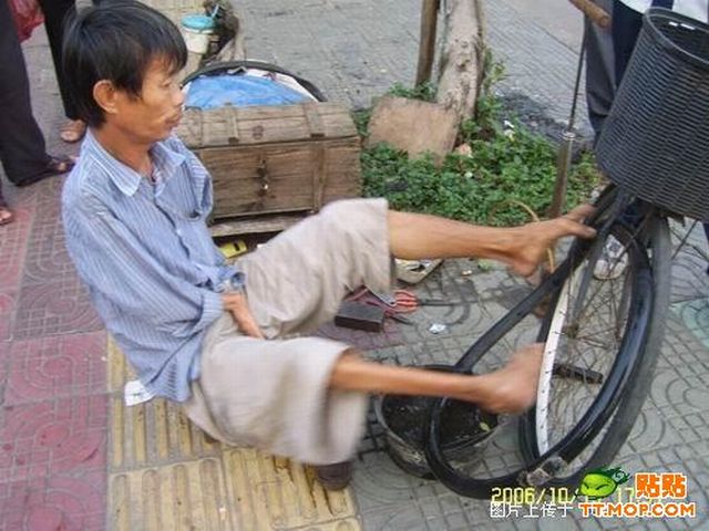 A man with a strong will (21 pics)