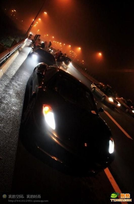 Supercars in China (35 pics)