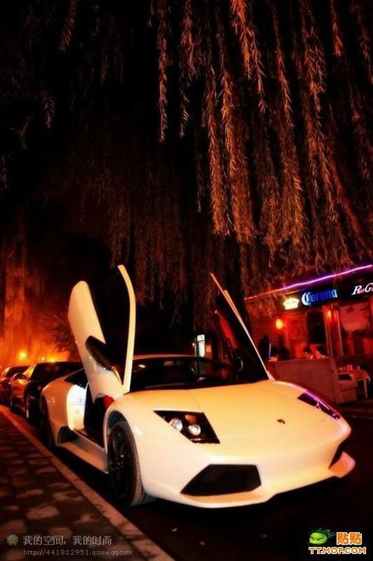 Supercars in China (35 pics)