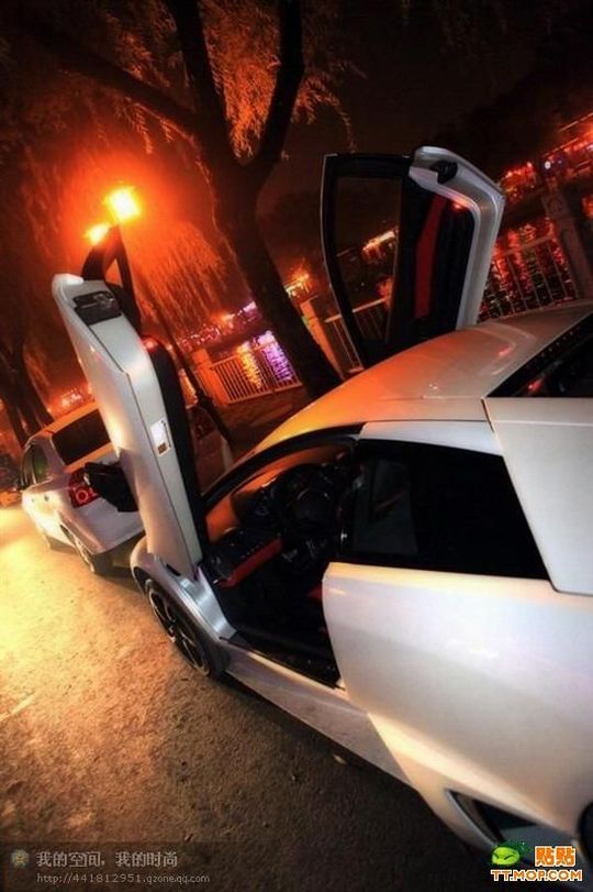 Supercars in China (35 pics)