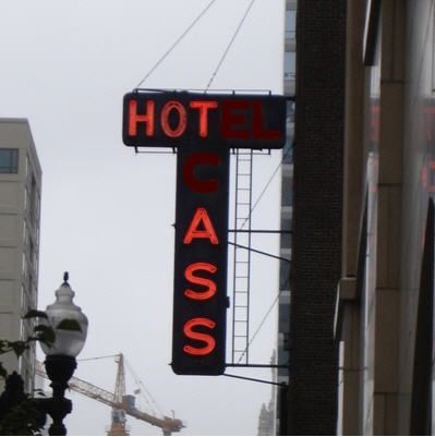 Hilarious neon signs (18 pics)