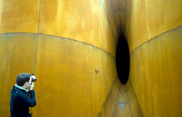 Anish Kapoor’s exhibition at the Royal Academy (21 pics)