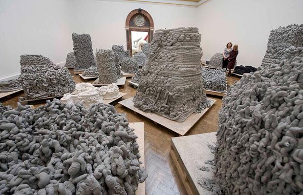 Anish Kapoor’s exhibition at the Royal Academy (21 pics)