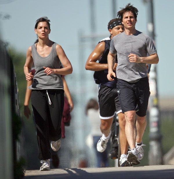 Tom and Katie jogging out together (7 pics)